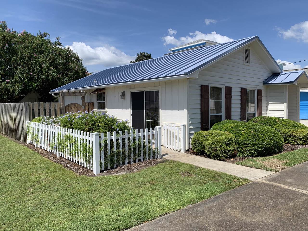 315 Argonaut Street - Photo 1