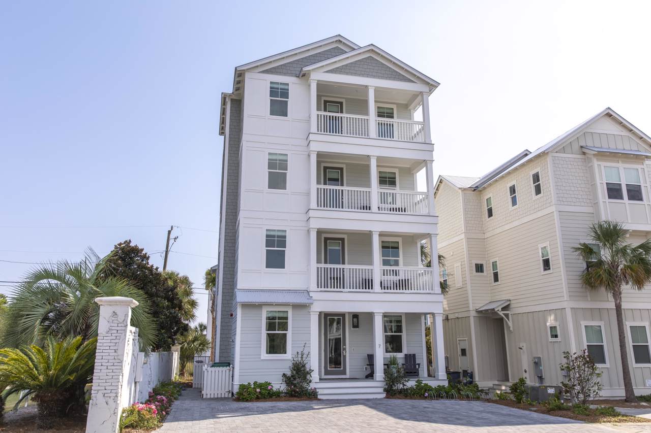 7 Mathis Cove - Photo 1