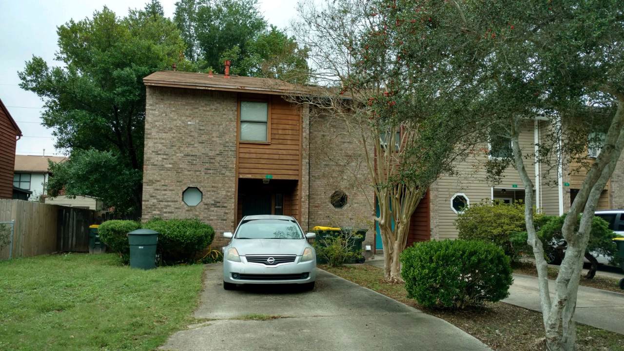 9 Poulton Drive - Photo 1
