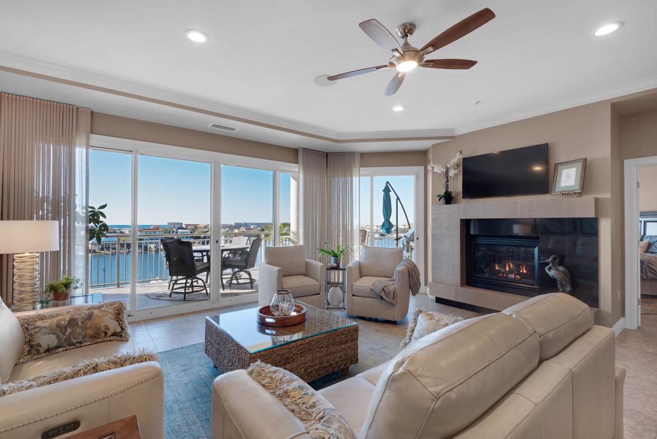 662 Harbor Boulevard - Photo 1
