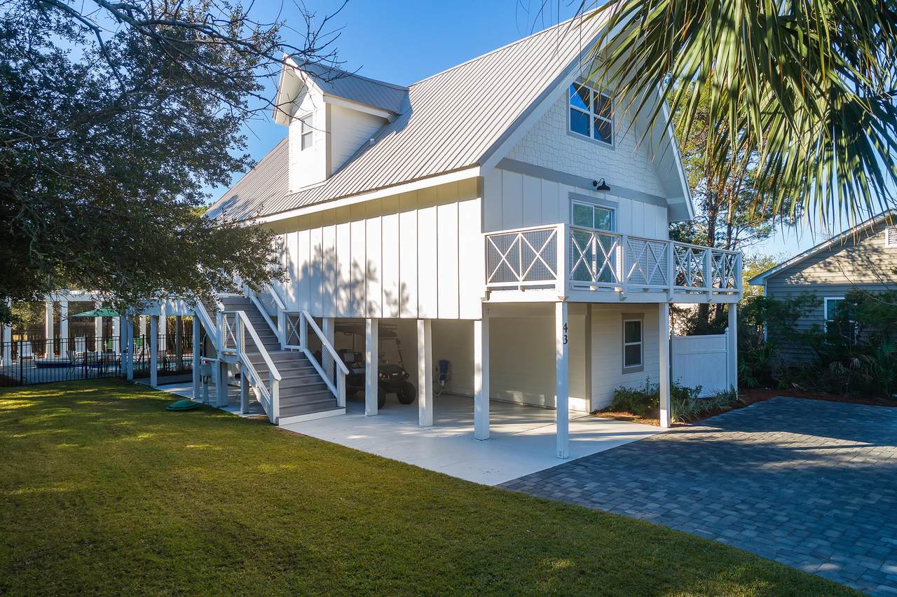 43 Joanna Drive - Photo 1