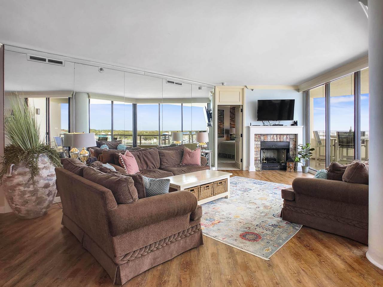 100 Gulf Shore Drive - Photo 1