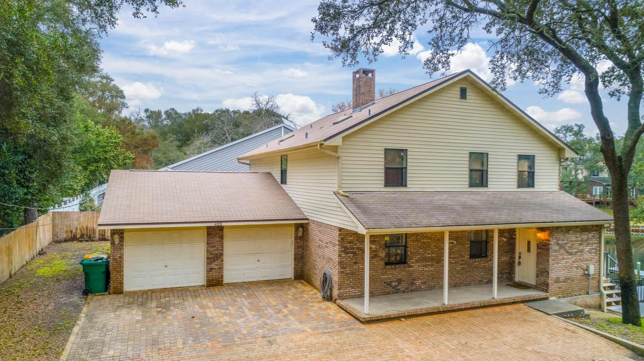 425 Pelham Road - Photo 1