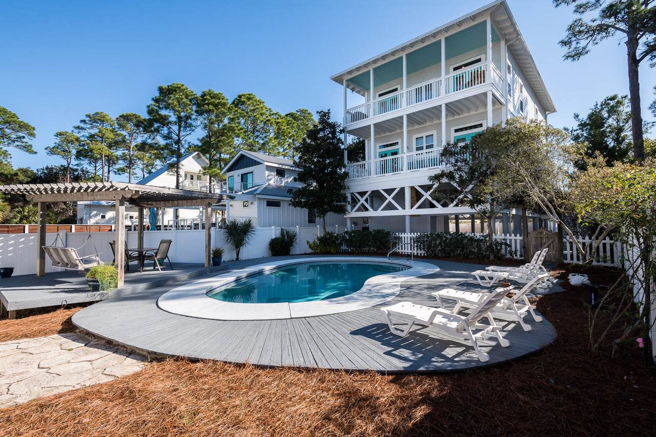 146 Magnolia Street - Photo 1