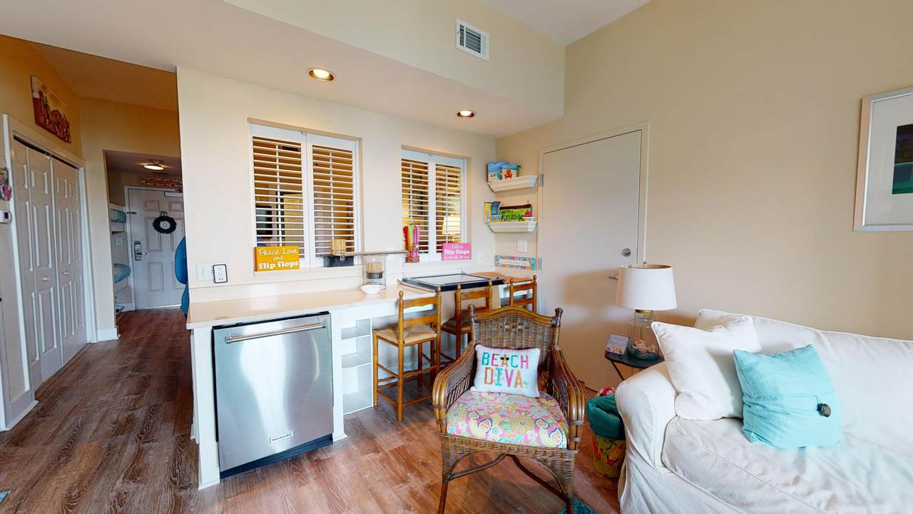 95 Laura Hamilton Boulevard - Photo 1