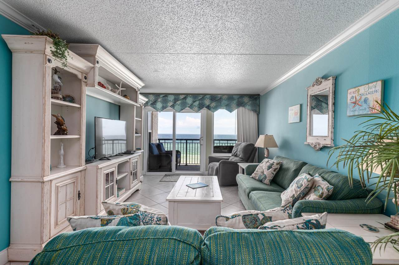676 Santa Rosa Boulevard - Photo 1