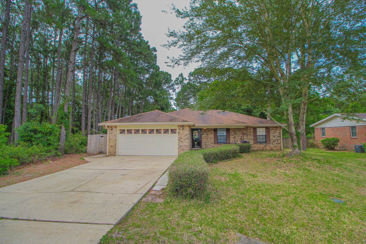 412 Pine Street - Photo 1