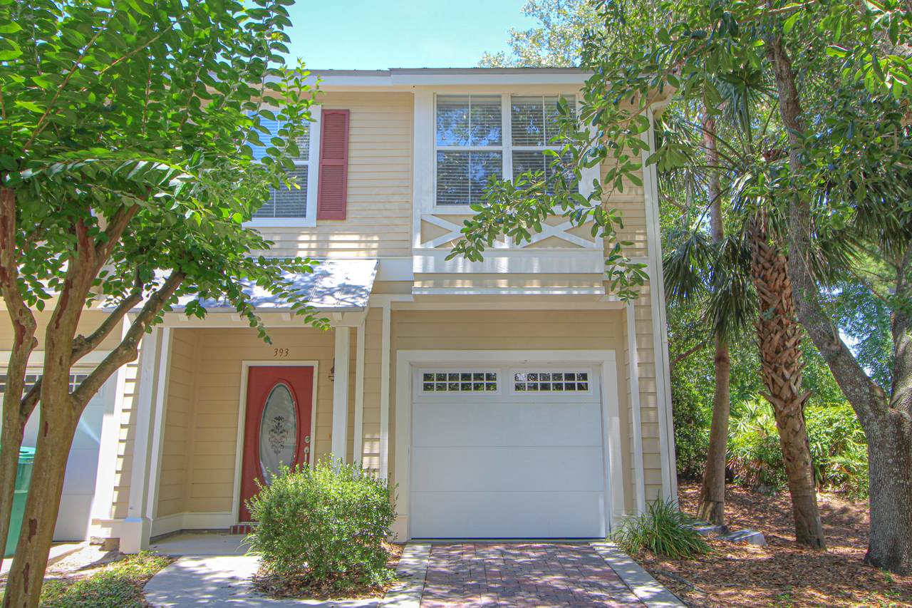 393 Twin Lakes Lane - Photo 1