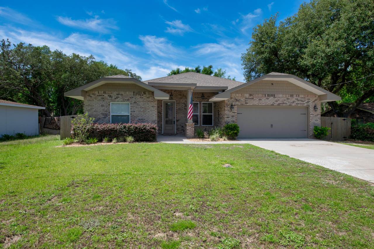 715 Bob Sikes Boulevard - Photo 1