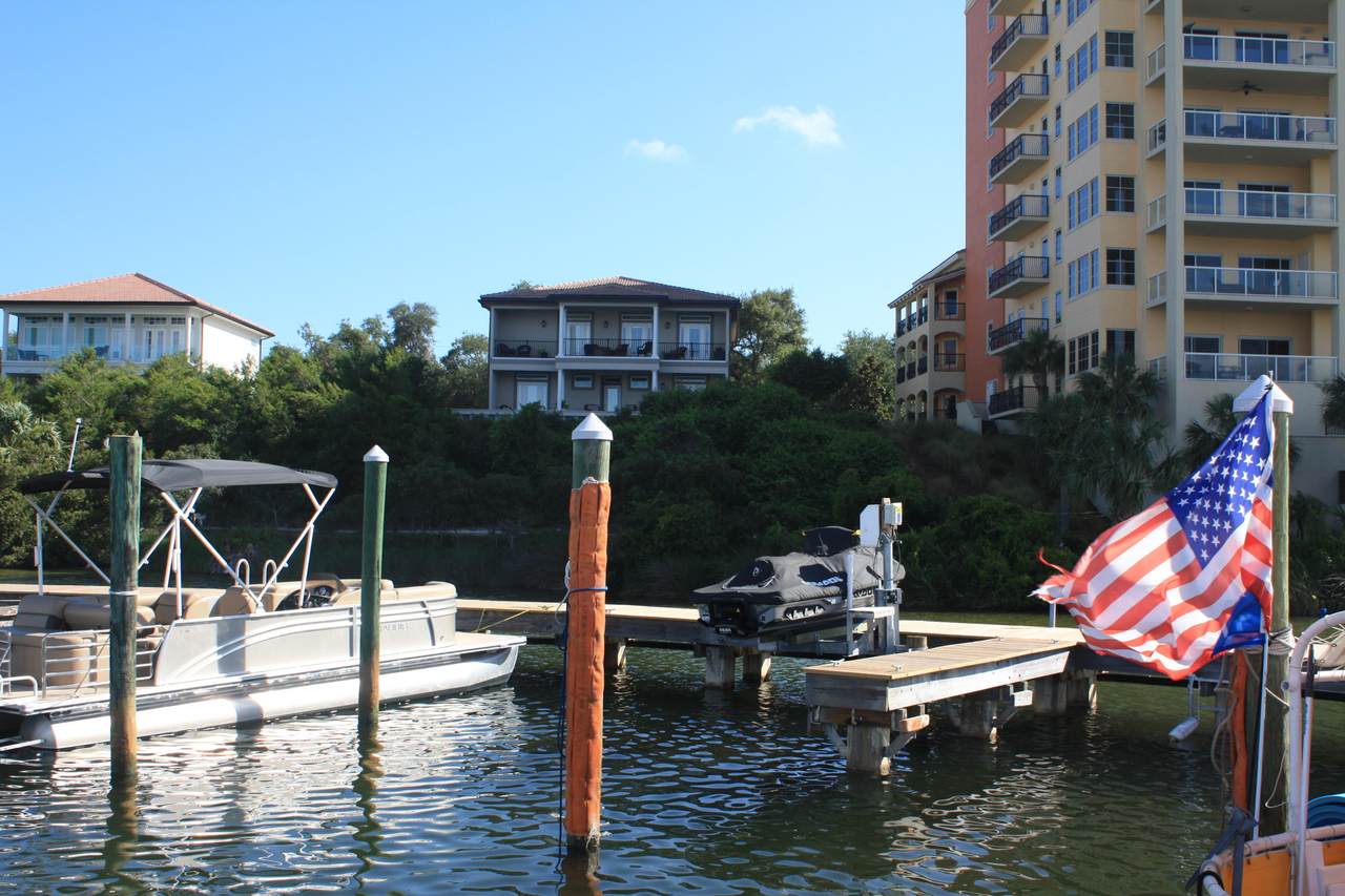 770 Harbor Boulevard - Photo 1
