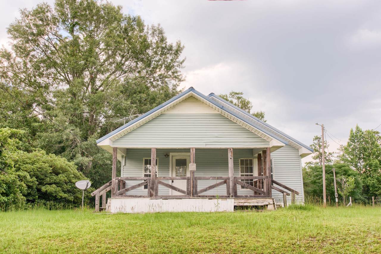14392 Highway 87 - Photo 1