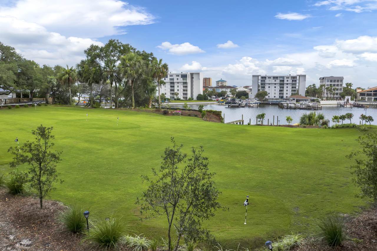 718 Harbor Boulevard - Photo 1