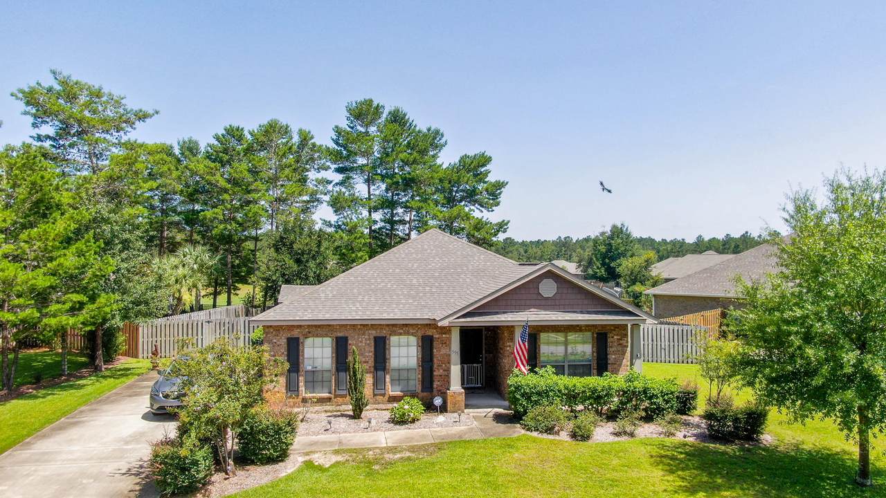 555 Camellia Court - Photo 1