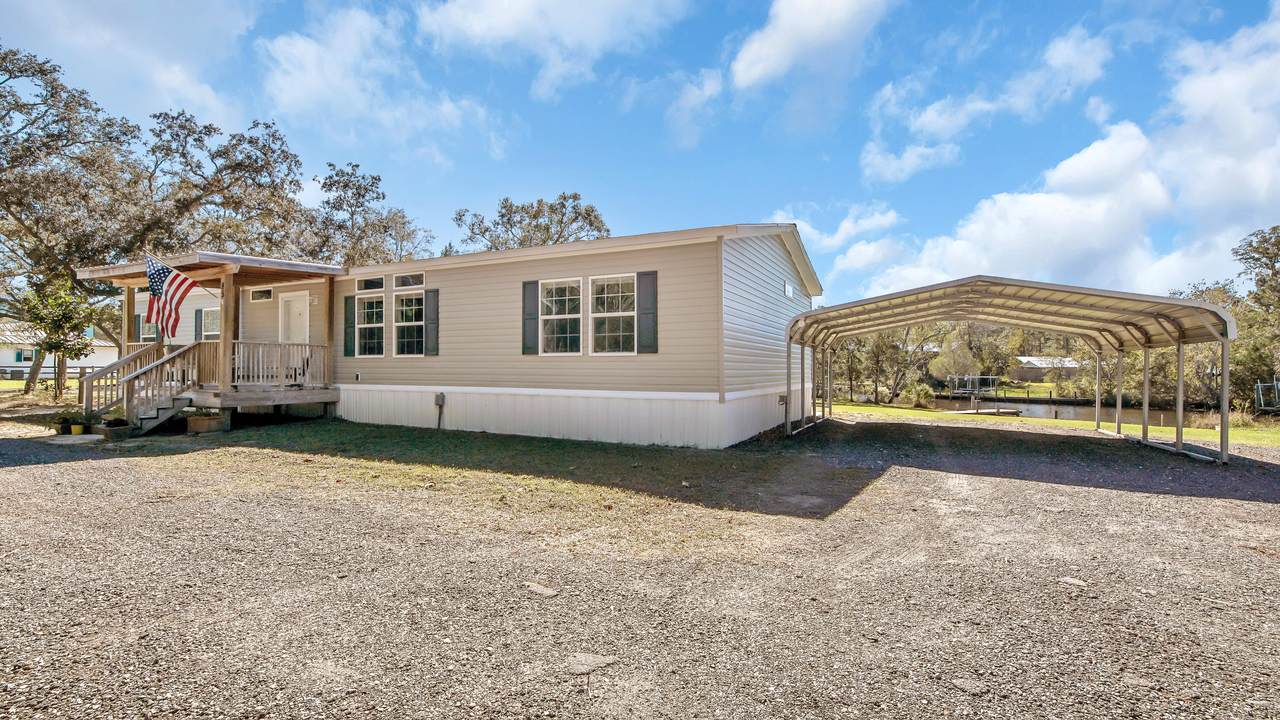 85 Carol Place - Photo 1