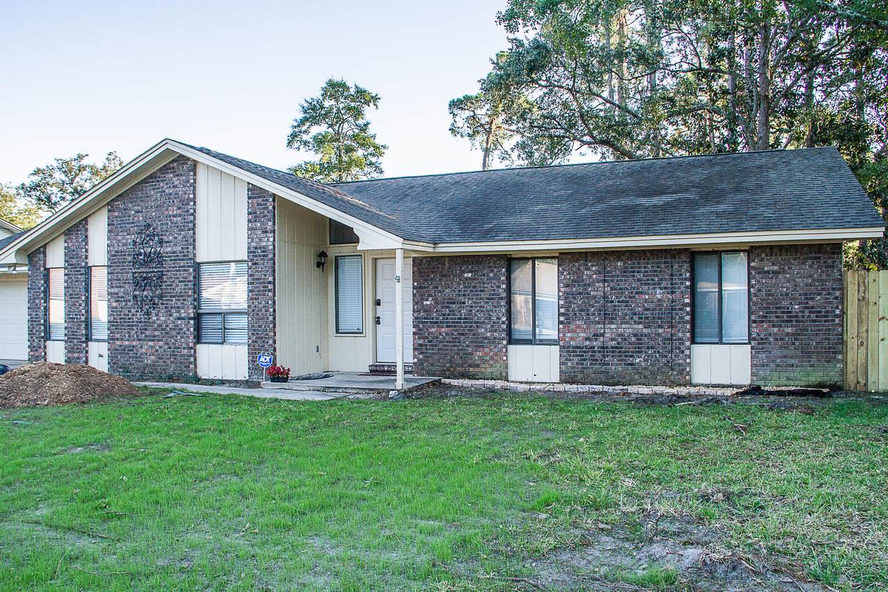 1016 Darlington Oak Drive - Photo 1