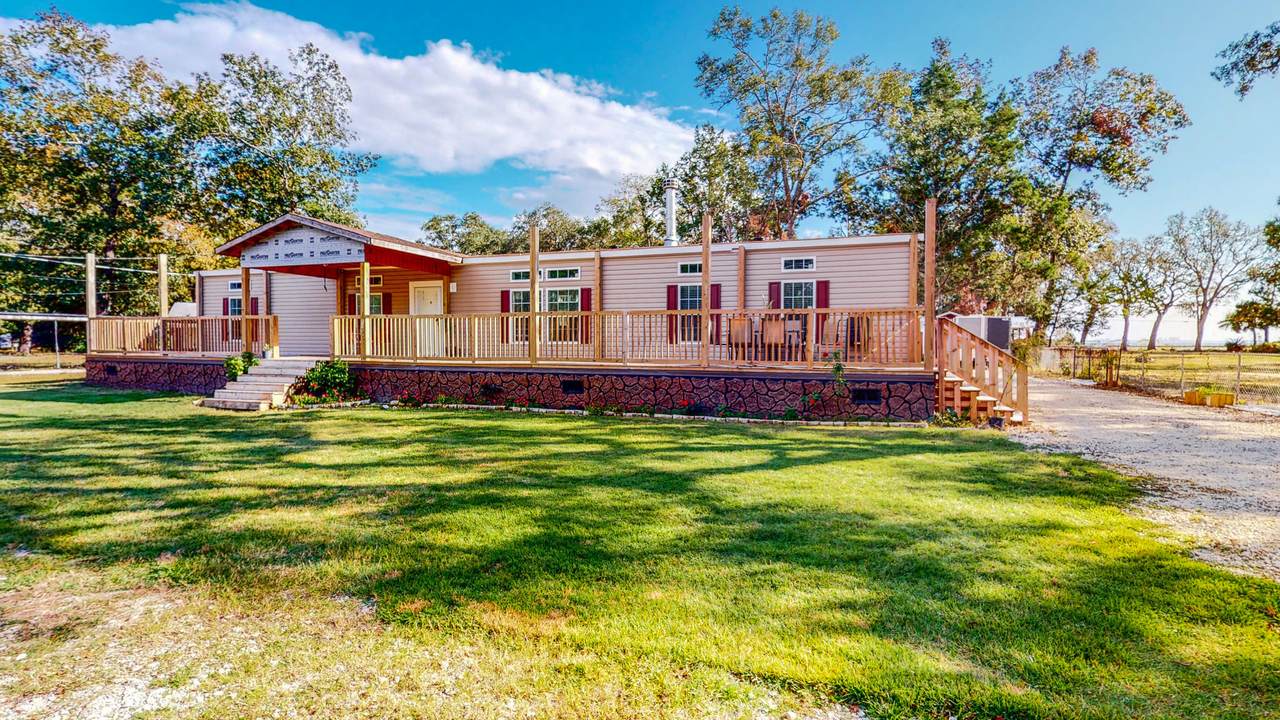 508 Live Oak Street - Photo 1