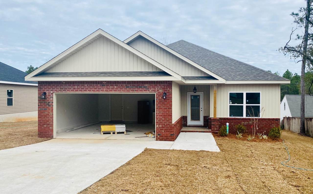 129 Hampton Drive - Photo 1