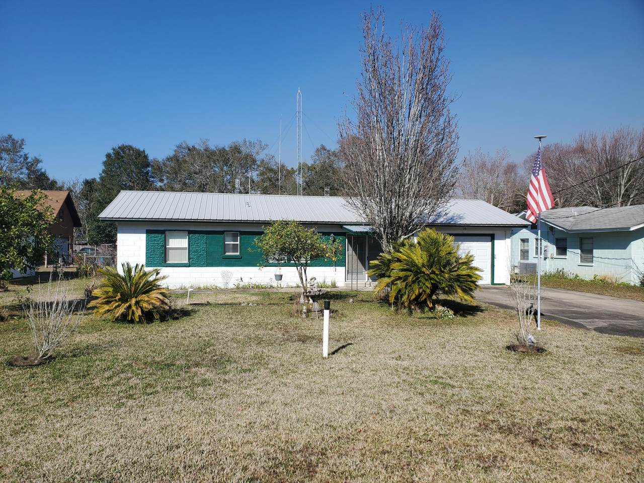 33 9Th Avenue - Photo 1