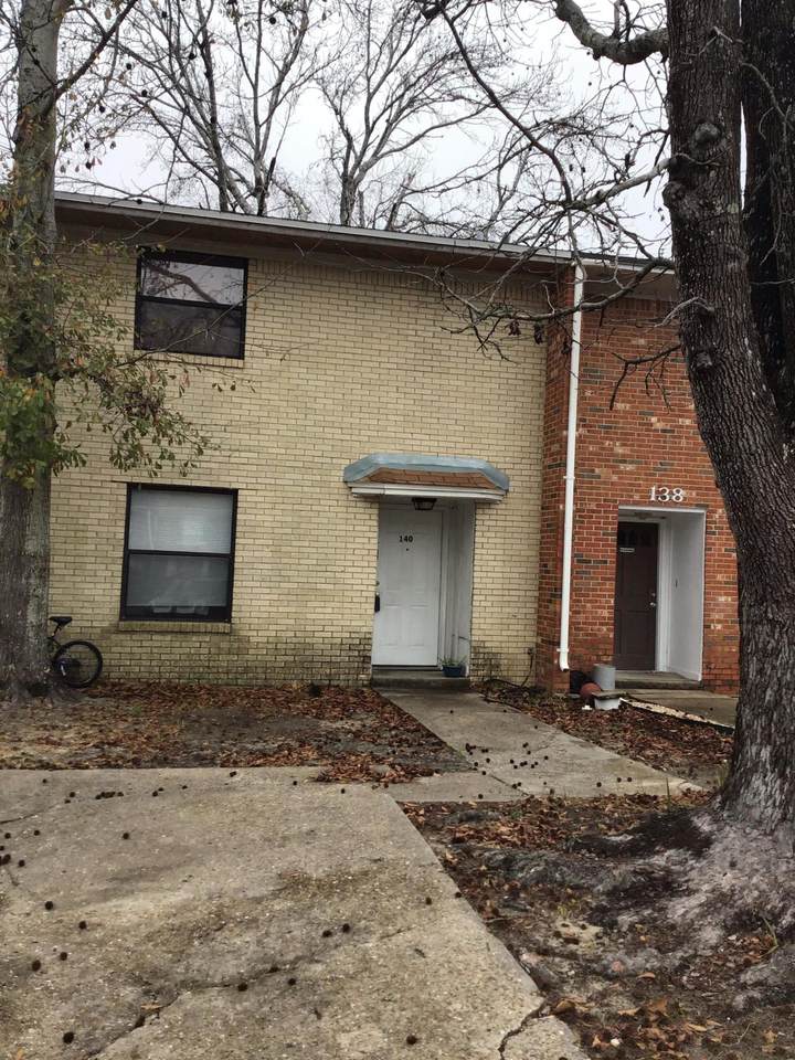 140 Valencia Drive - Photo 1