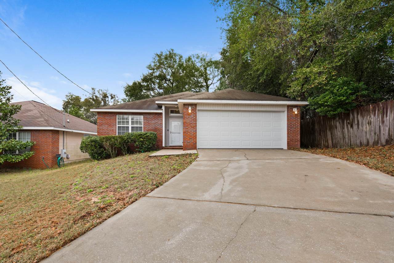 13 Coolwater Lane - Photo 1