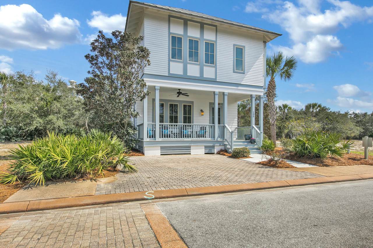 105 Cypress Drive - Photo 1