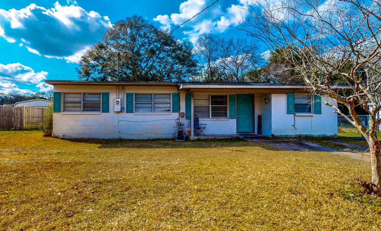 103 Sikes Drive - Photo 1