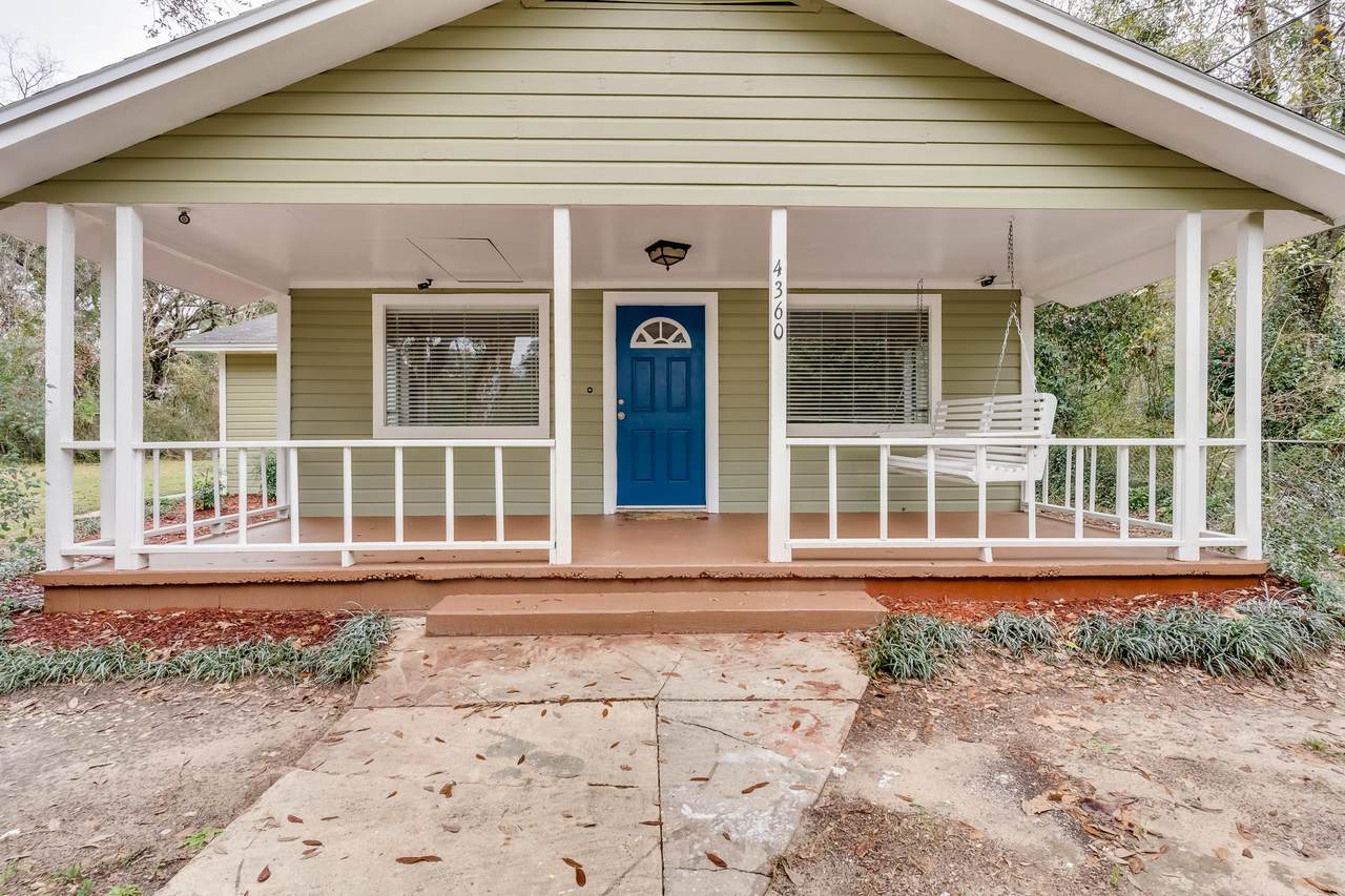 4360 Willow Street - Photo 1