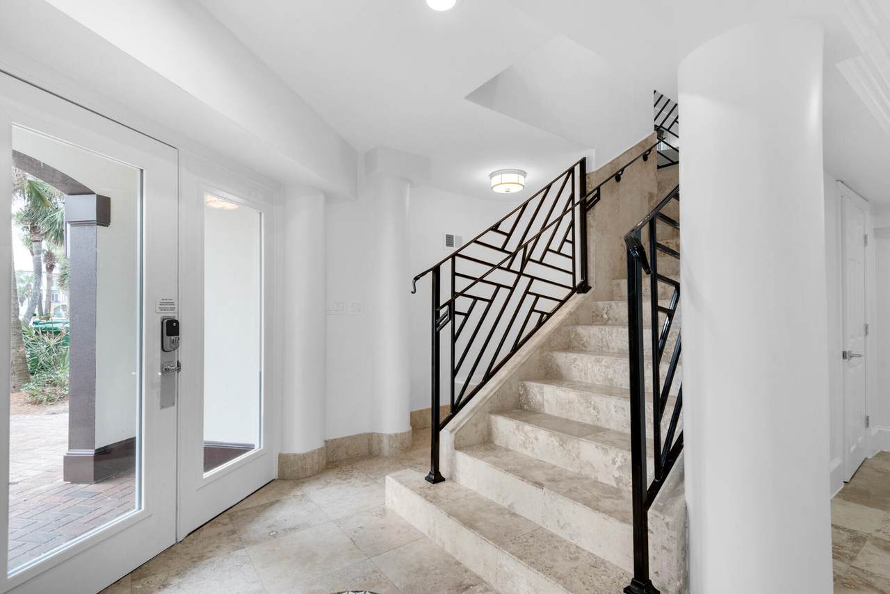 114 Sandprint Circle - Photo 1
