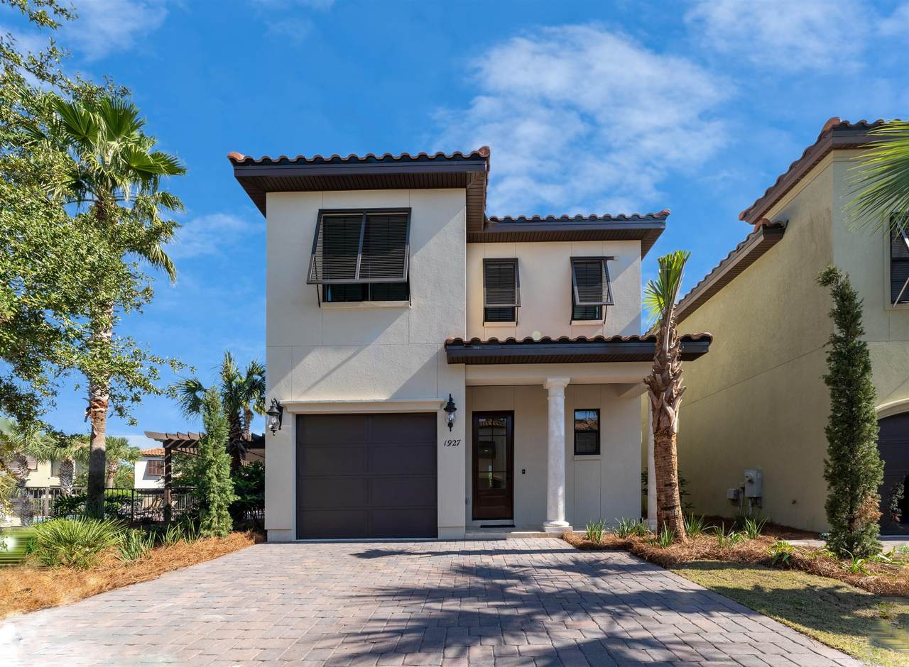 1927 Boardwalk Drive - Photo 1
