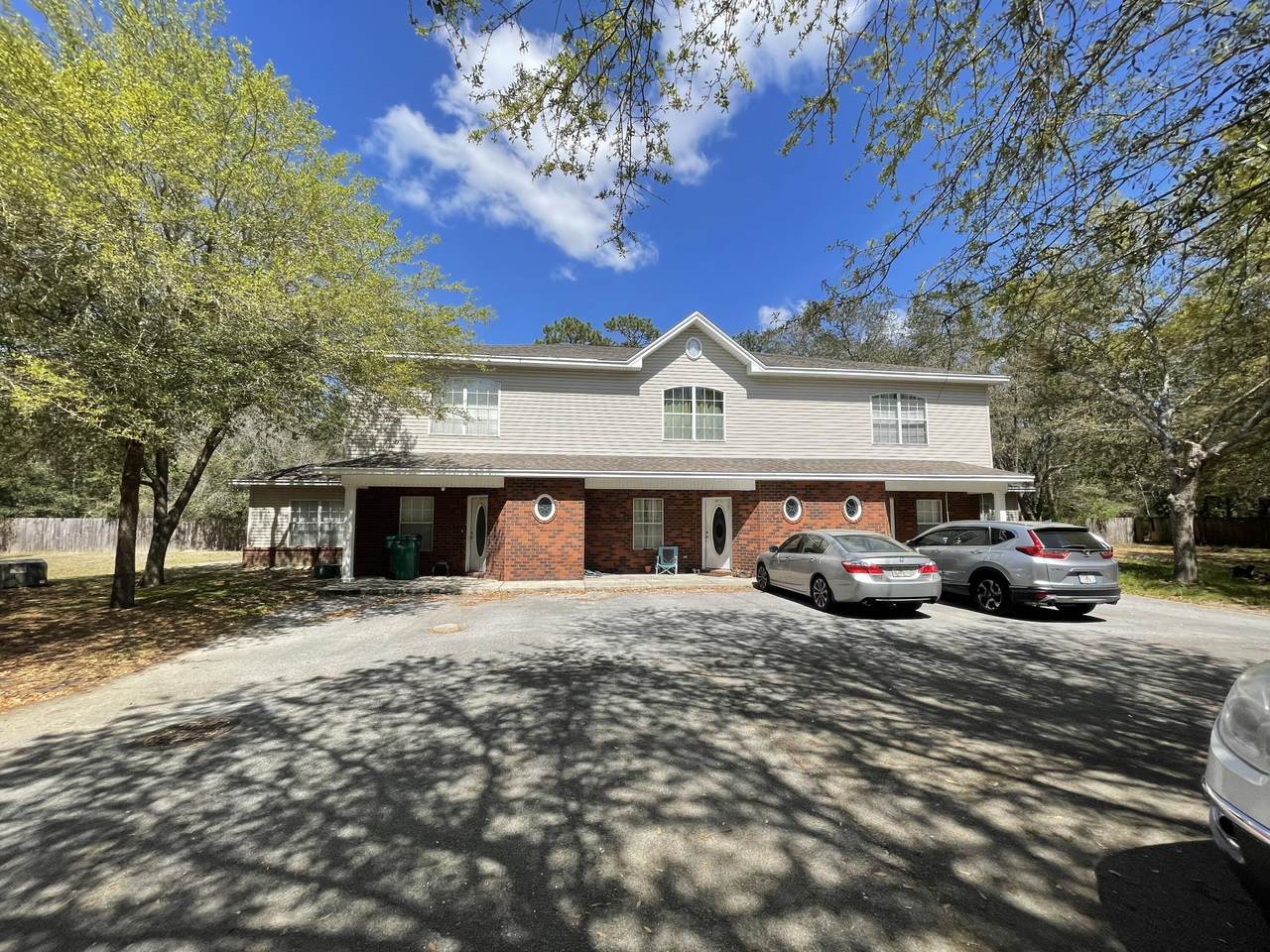 827 Fairview Drive - Photo 1