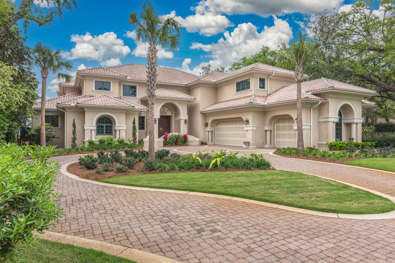 3212 Bay Estates Circle - Photo 1