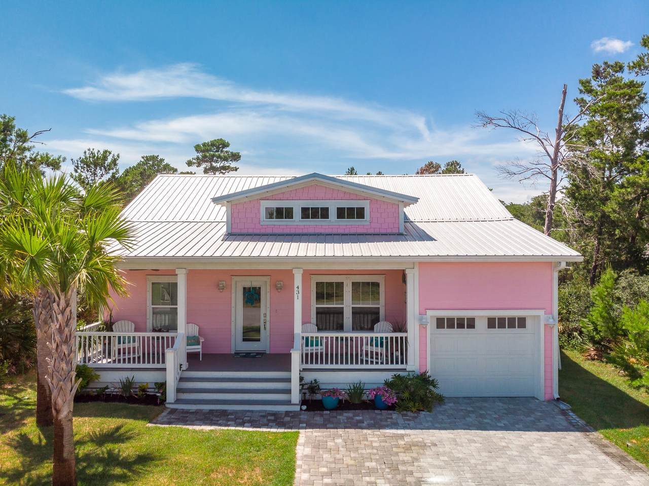 431 Paradise Boulevard - Photo 1