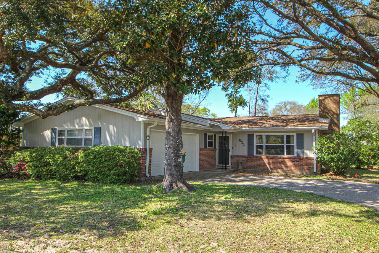 621 Lang Road - Photo 1