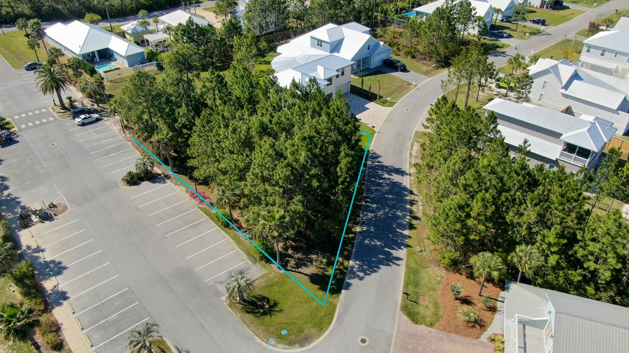 17 Breezeway Boulevard - Photo 1