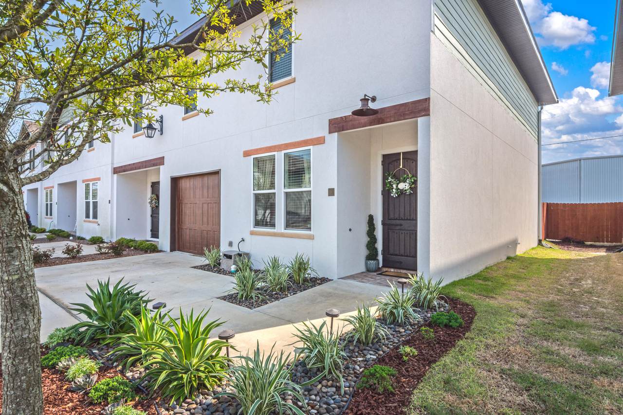 995 Airport Road - Photo 1