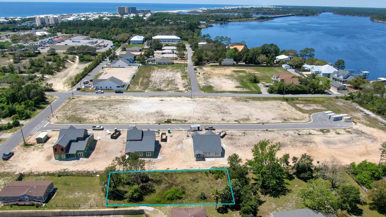 22704 Lakeview Drive - Photo 1