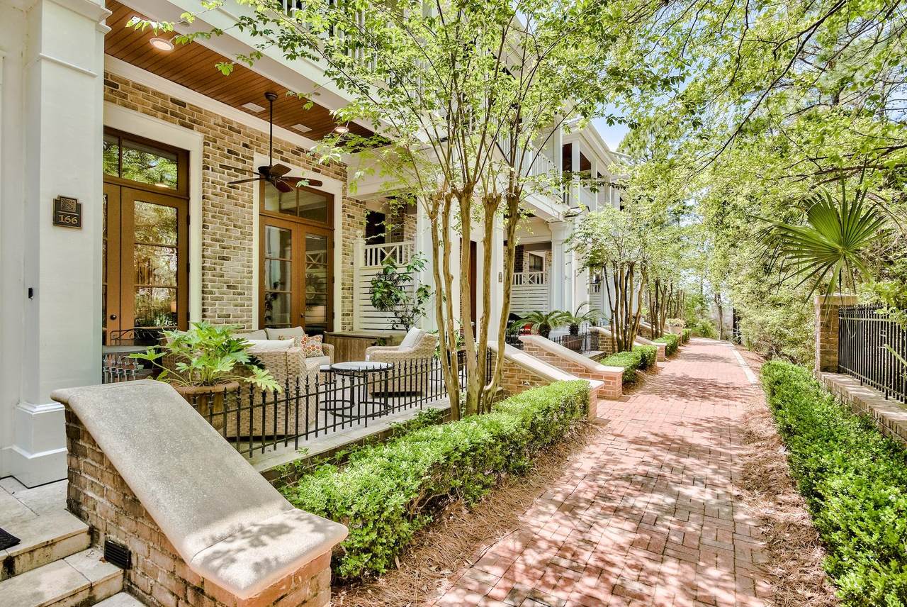 9201 Market Street - Photo 1