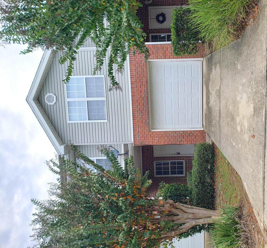 121 Tooke Street - Photo 1