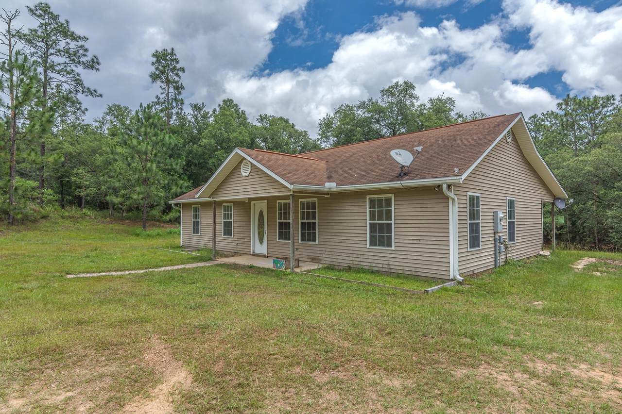 905 Hiawatha Street - Photo 1