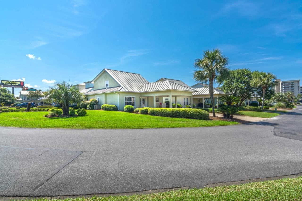 114 Mainsail Drive - Photo 1