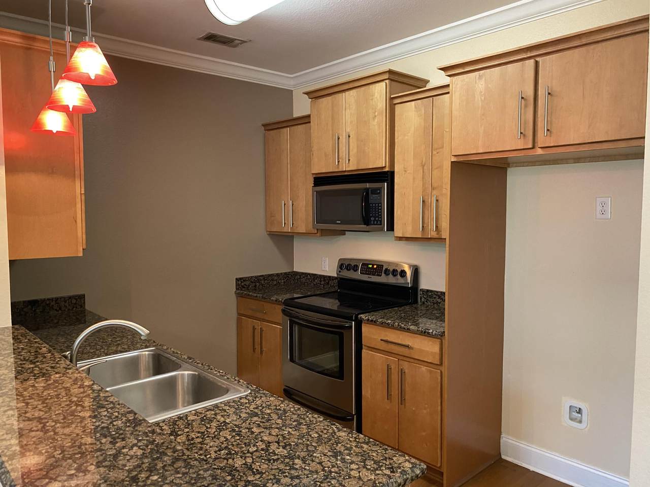 524 Valparaiso Parkway - Photo 1