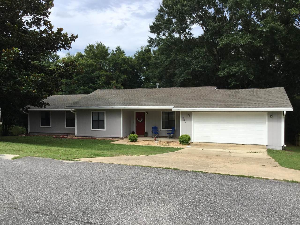 206 Feldon Drive - Photo 1