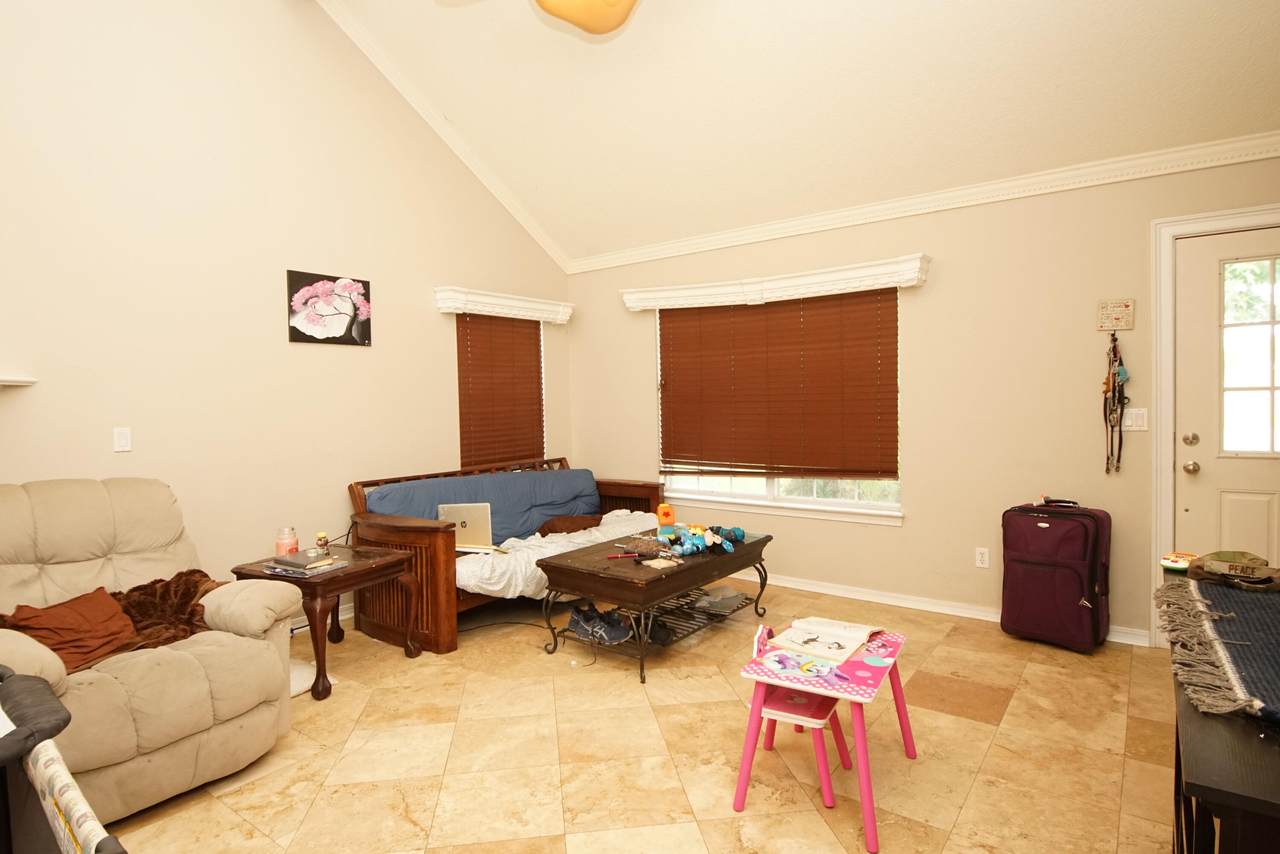 1681 Bennetts End - Photo 1