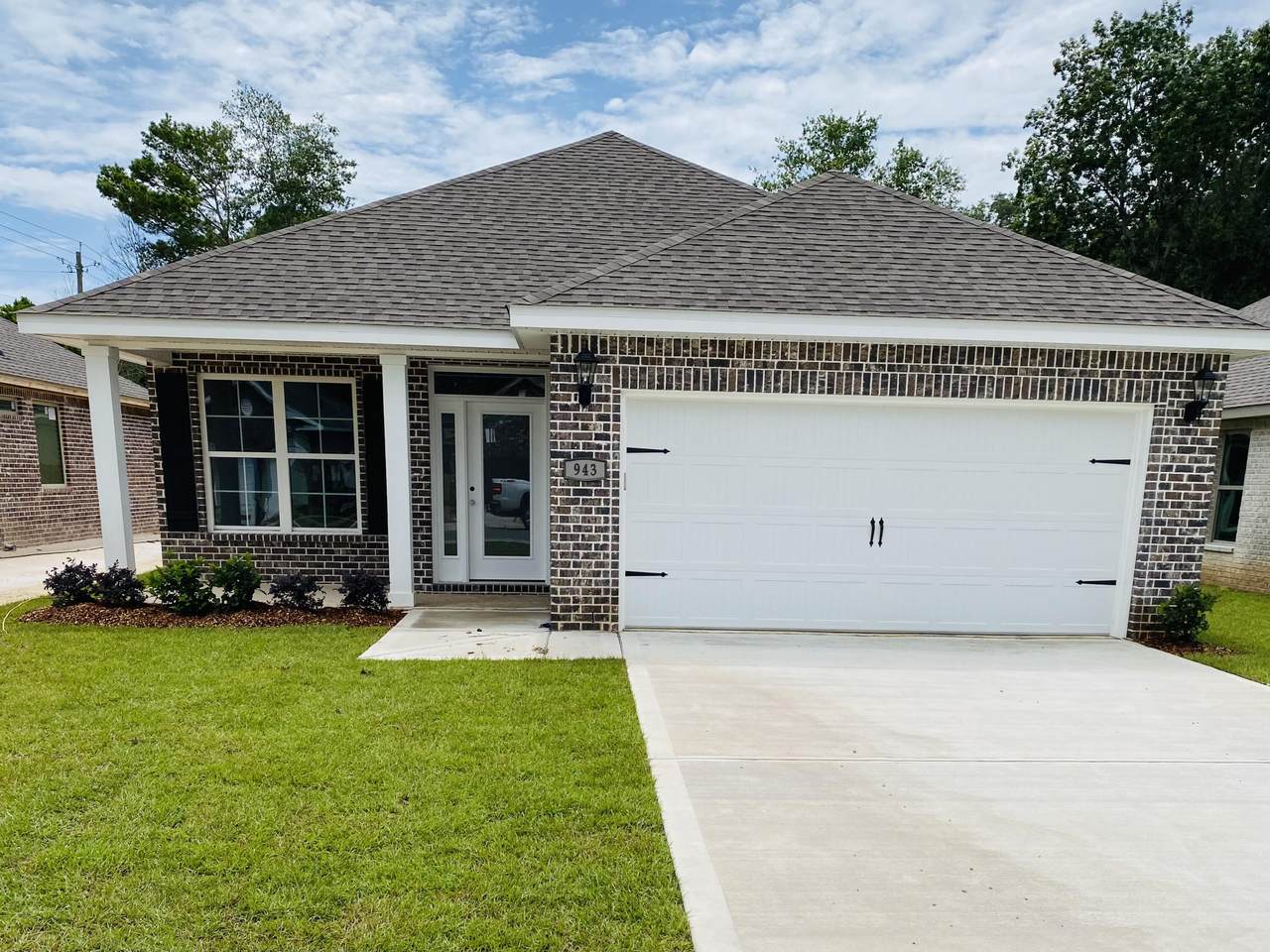 943 Kenzie Lane - Photo 1