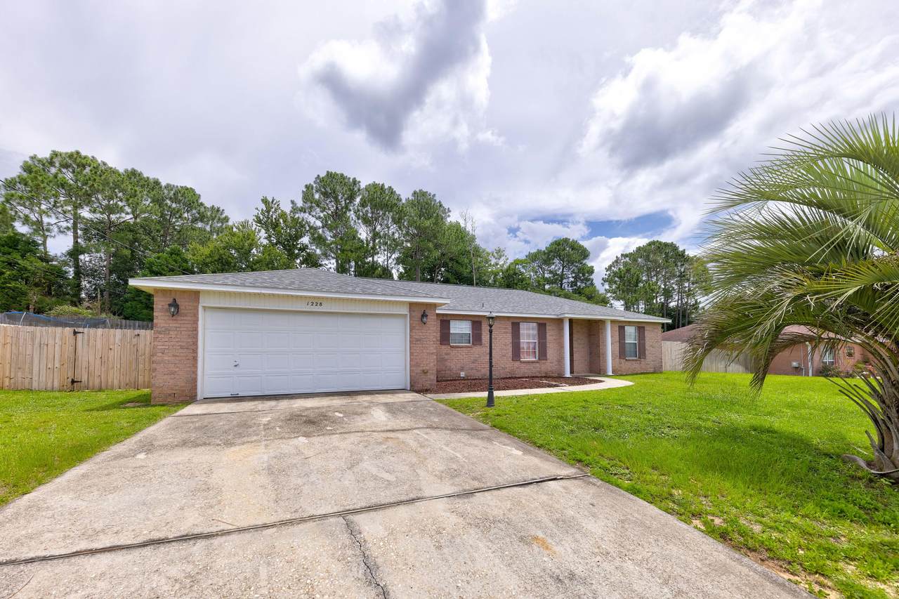 1228 Northview Drive - Photo 1