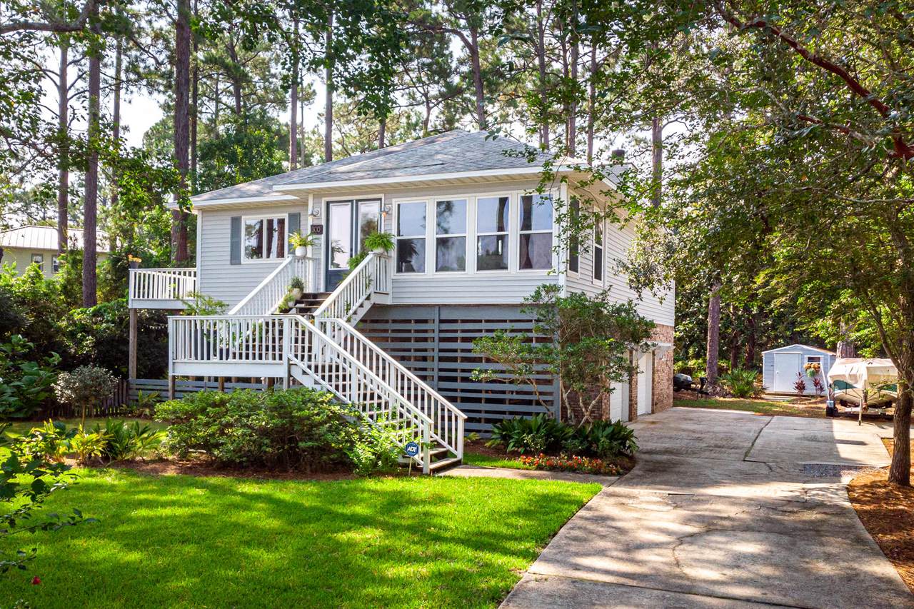 300 Bay Cir Drive - Photo 1