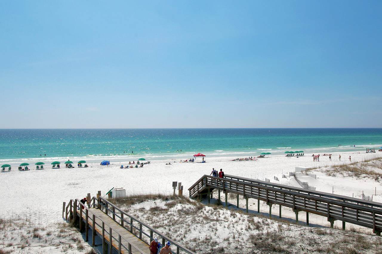 114 Mainsail Drive - Photo 1