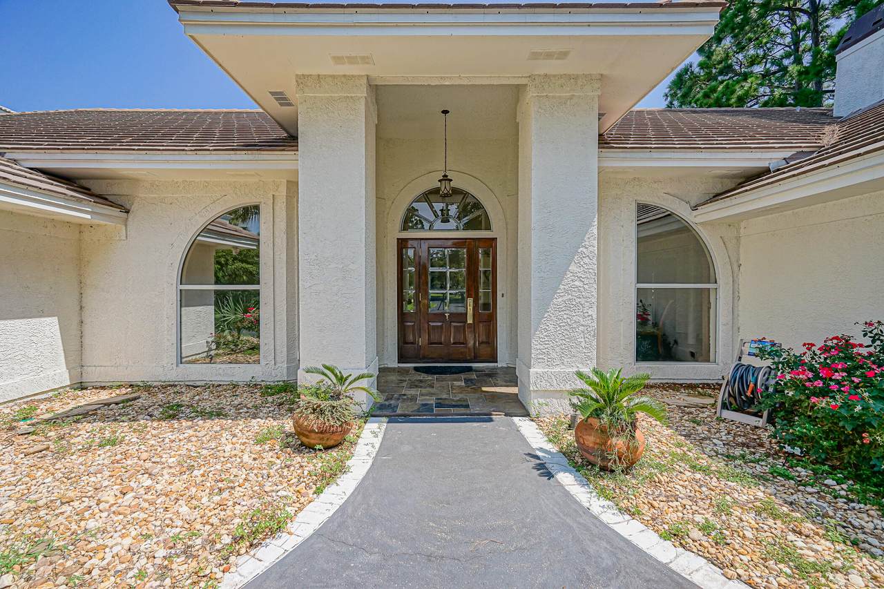 324 Walton Way - Photo 1