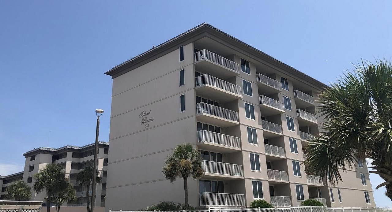 520 Santa Rosa Boulevard - Photo 1