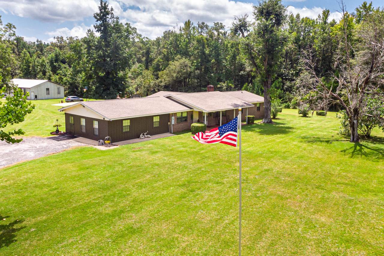 589 State Highway 81 - Photo 1